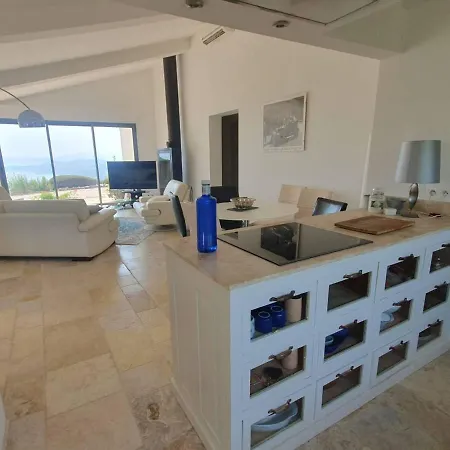 Charmante 3 Avec Jardin, Climatisation Et Parking Aux Issambres - Fr-1-768-45 Villa *